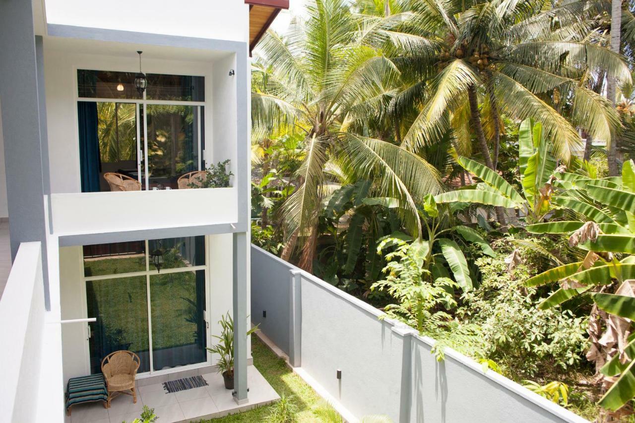 Alvas House Hotell Hikkaduwa Exteriör bild